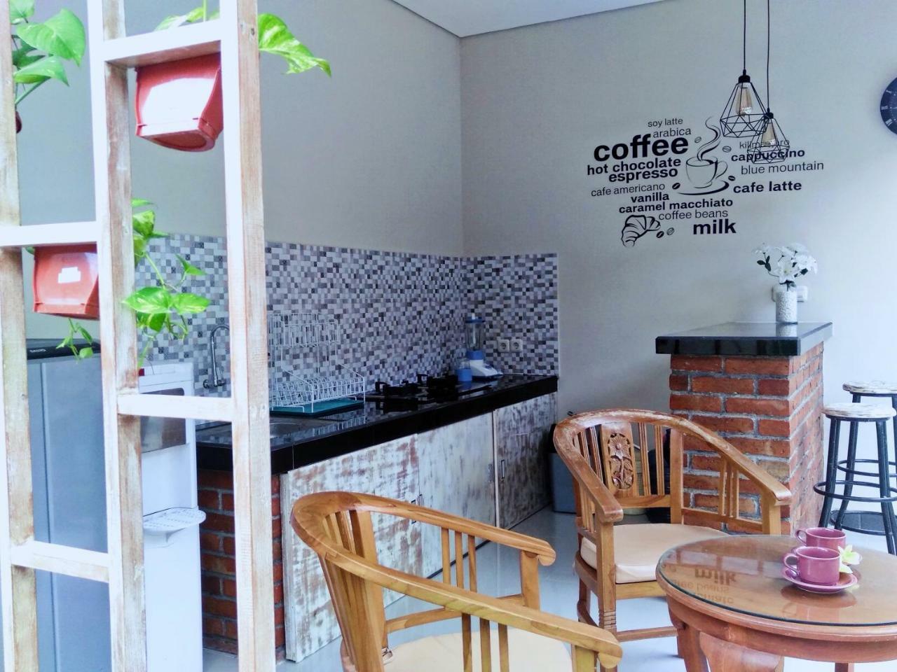 The Jepun Room And House Canggu Exteriör bild